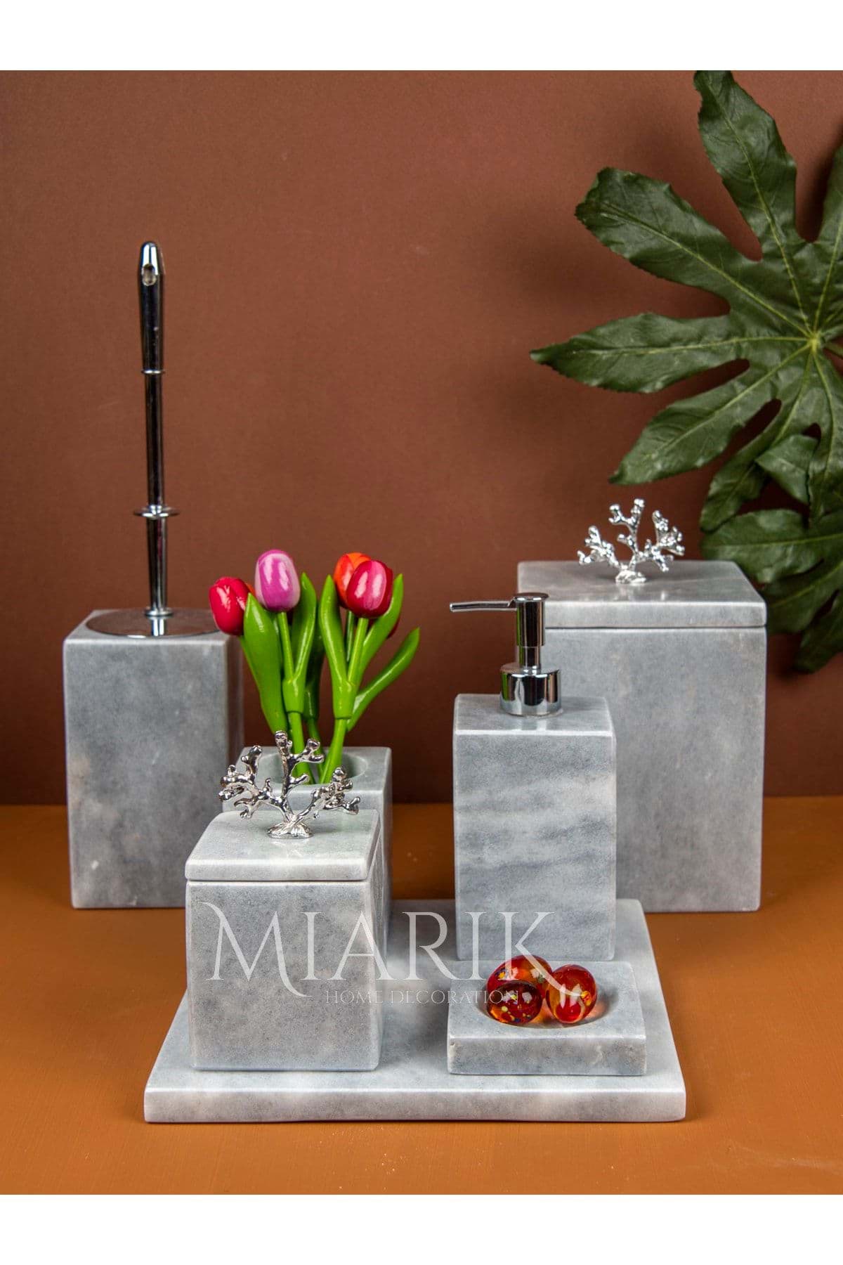 Dekoratif Grı Mermer Gümüş Uçan Geyık Detaylı 7 Li Kare Banyo Seti Takımı resmi