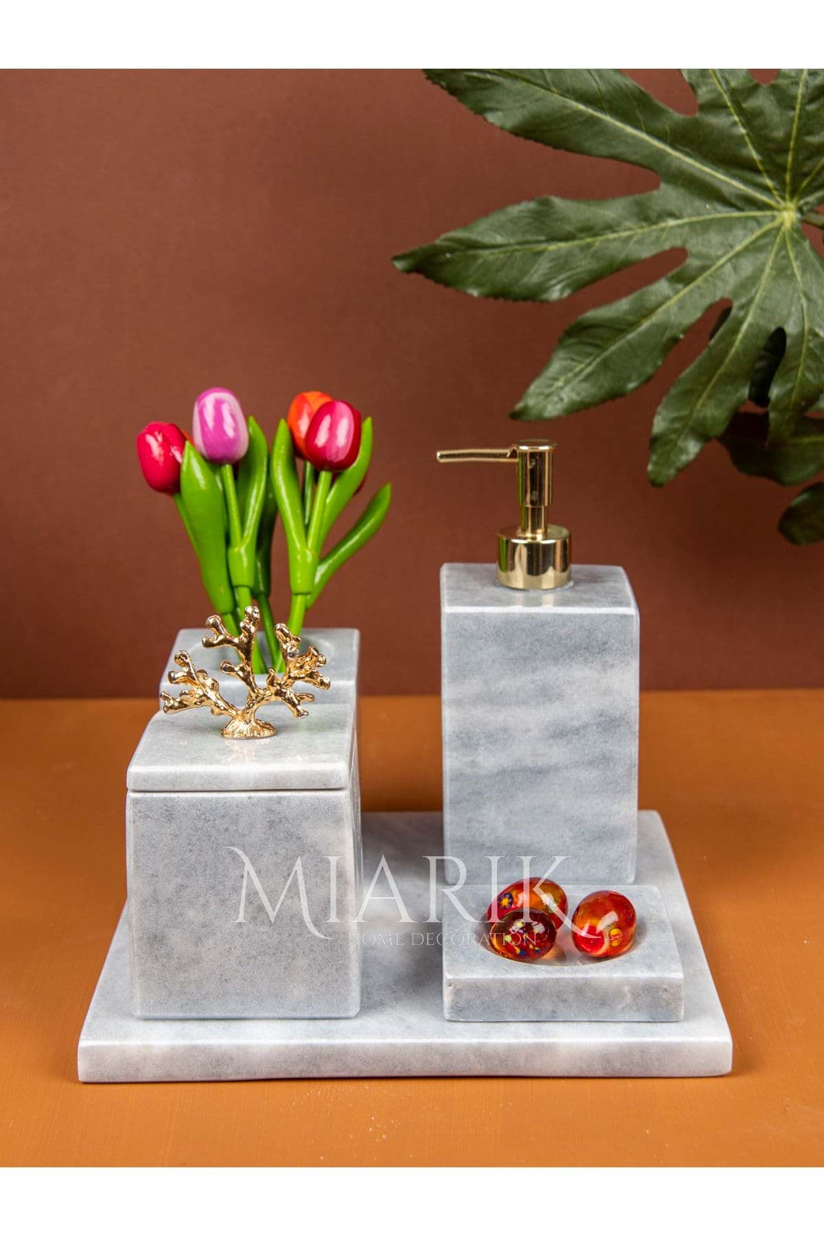 Dekoratif Grı Mermer Düz Kare Gold Mercan Detaylı 5 Li Banyo Seti Takımı resmi