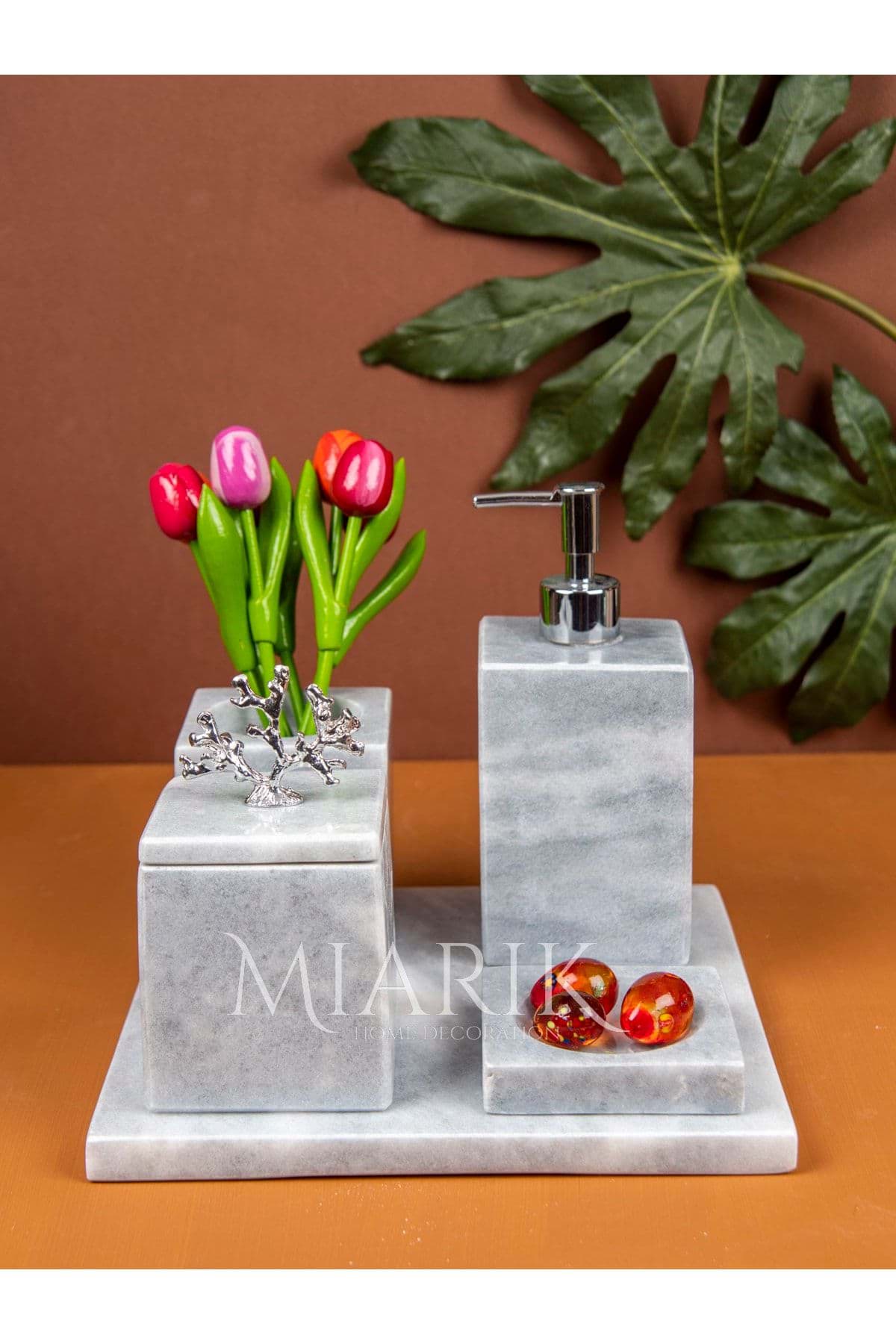 Dekoratif Grı Mermer Düz Kare Gümüş Mercan Detaylı 5 Li Banyo Seti Takımı resmi