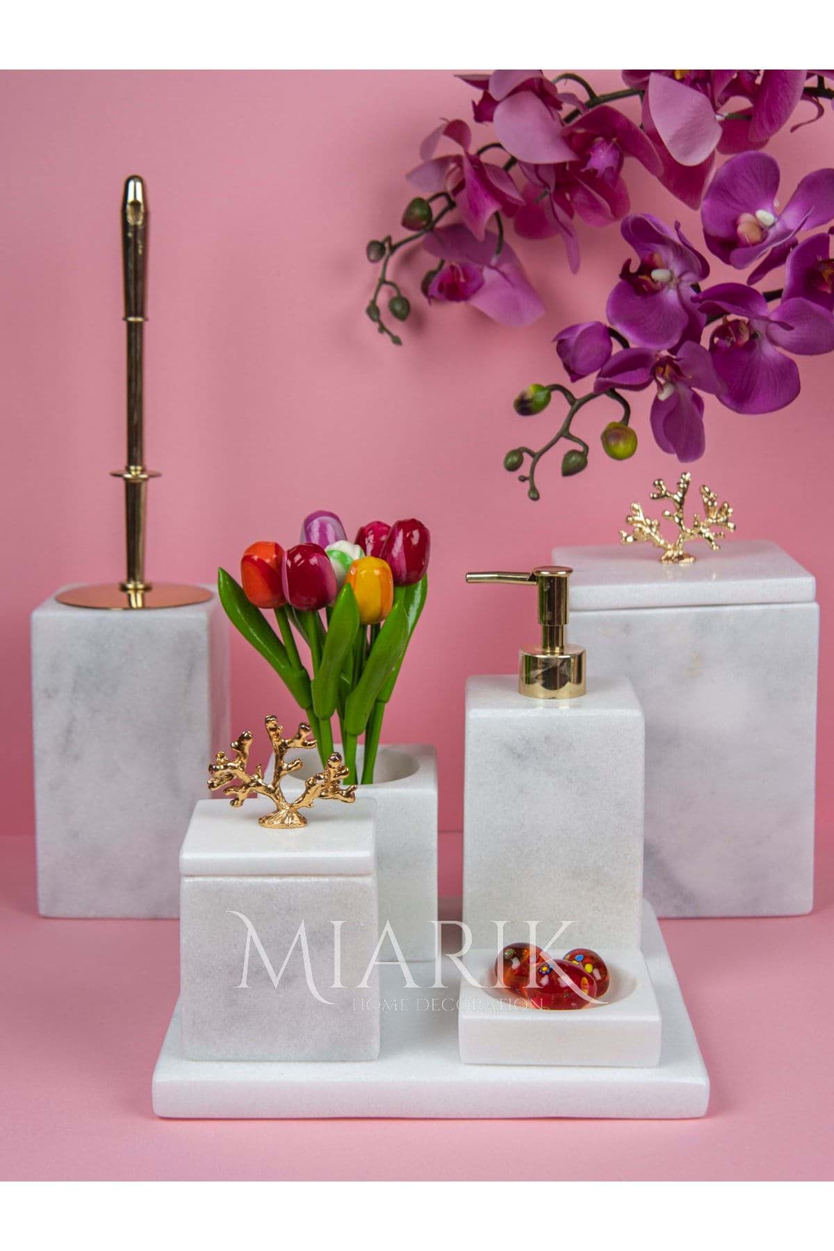 Dekoratif Beyaz Mermer Gold Mercan Detaylı 7 Li Kare Banyo Seti Takımı resmi