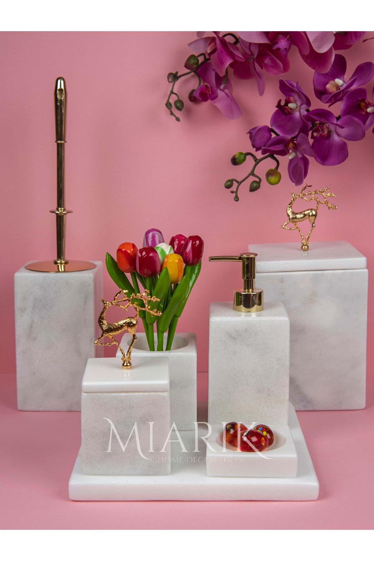 Dekoratif Beyaz Mermer Gold Uçan Geyık Detaylı 7 Li Kare Banyo Seti Takımı resmi