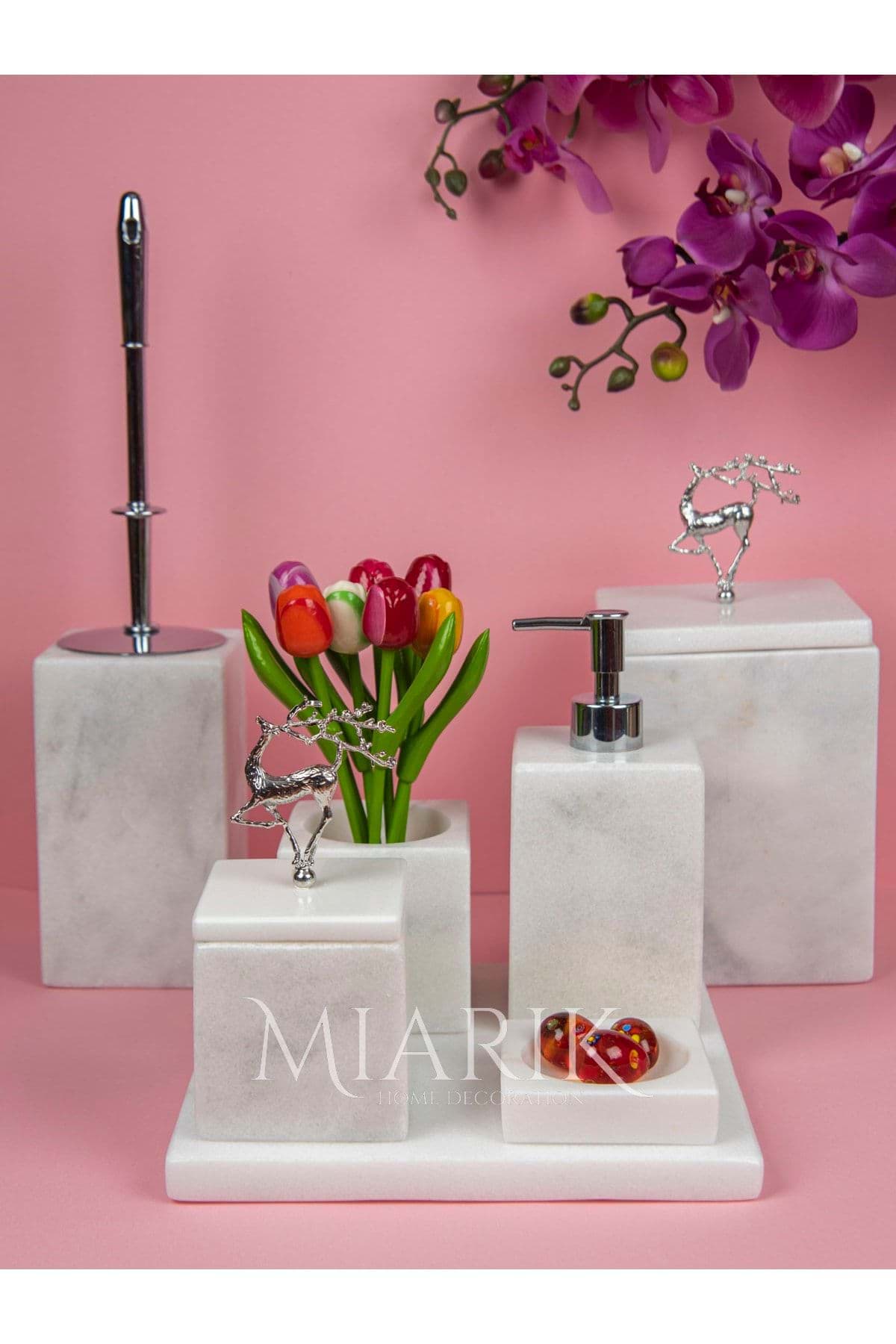 Dekoratif Beyaz Mermer Gümüş Uçan Geyık Detaylı 7 Li Kare Banyo Seti Takımı resmi