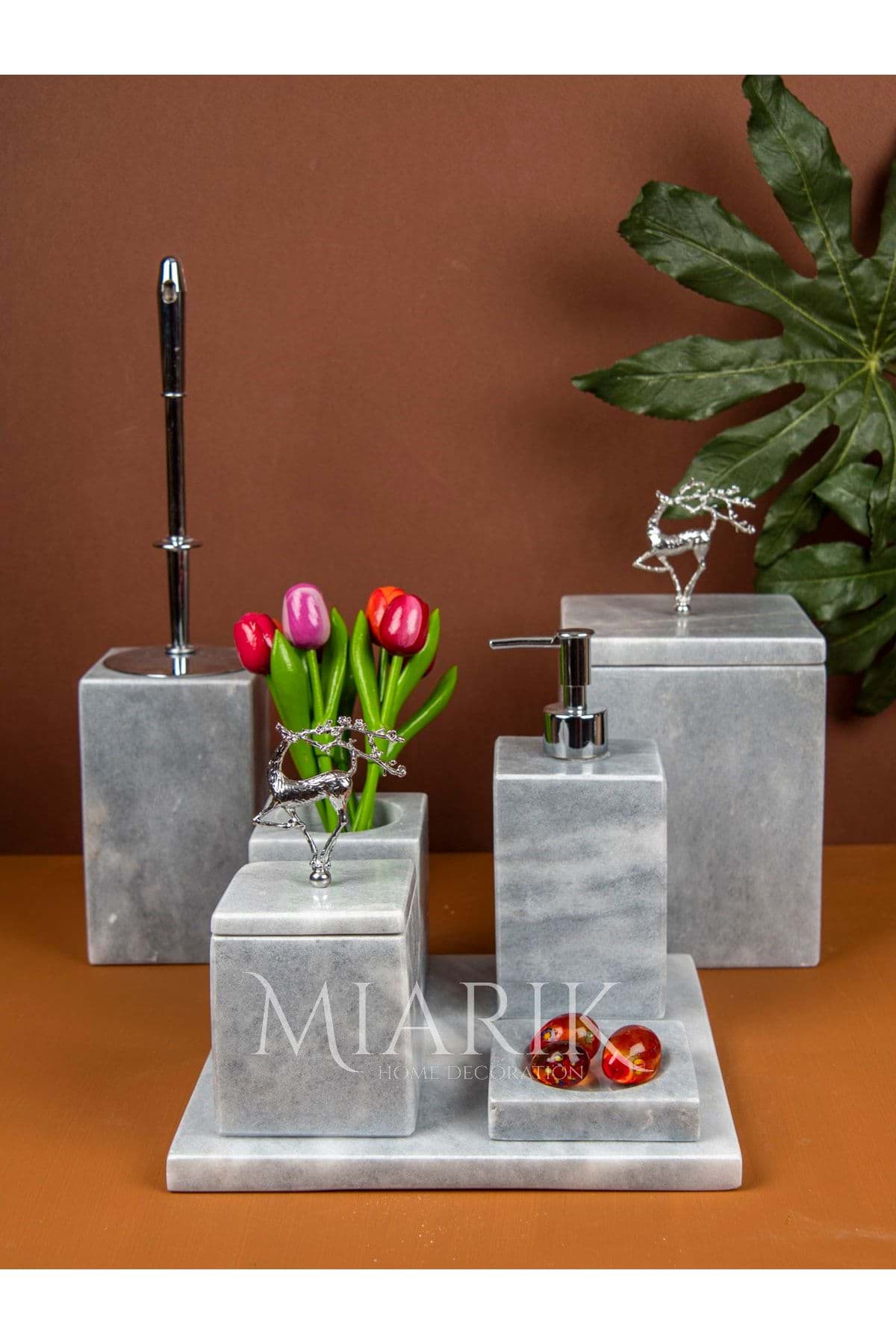 Dekoratif Grı Mermer Gümüş Uçan Geyık Detaylı 7 Li Kare Banyo Seti Takımı resmi