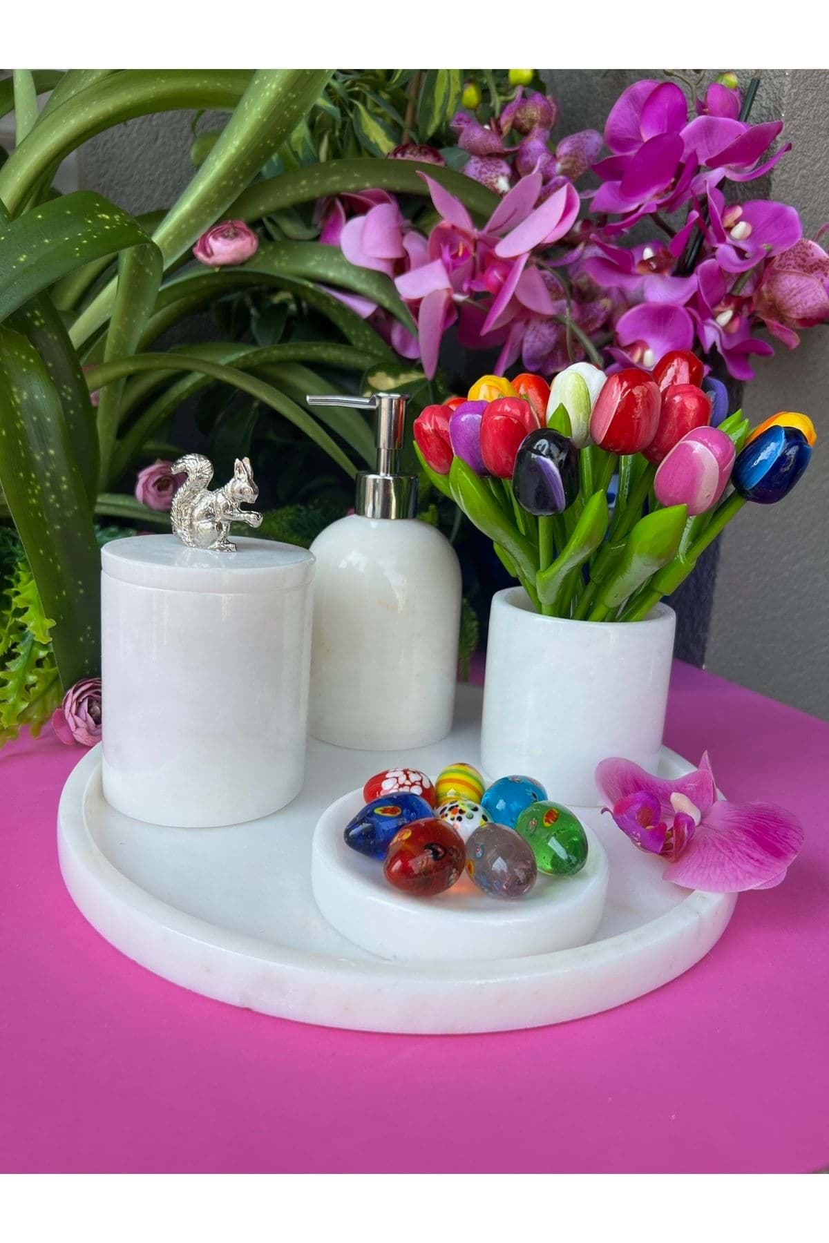 Dekoratif Beyaz Mermer Gümüş Sincap Detaylı 5 Li Banyo Seti Takımı resmi