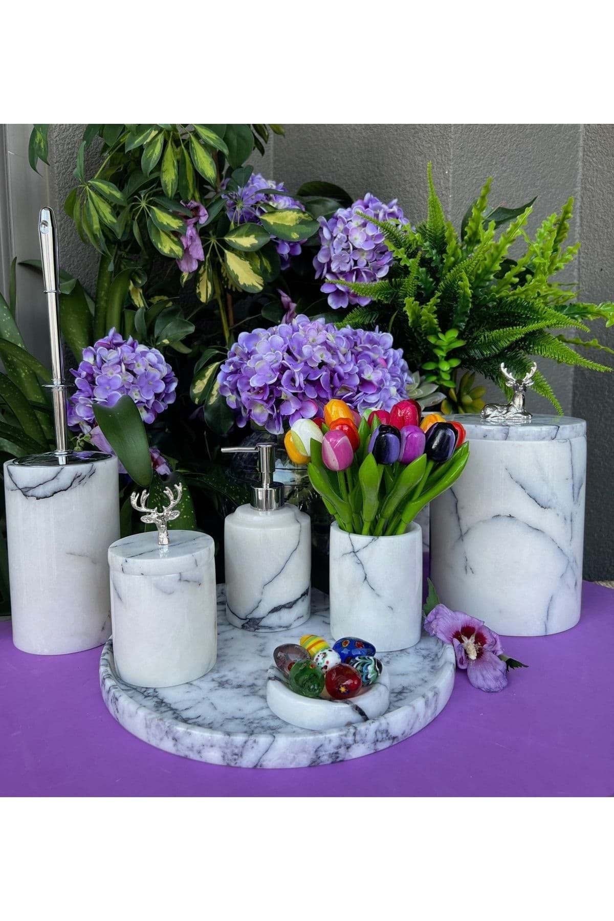 Dekoratif Leylak Beyaz Mermer Gümüş Geyık Farklı Detaylı 7 Li Banyo Seti Takımı resmi