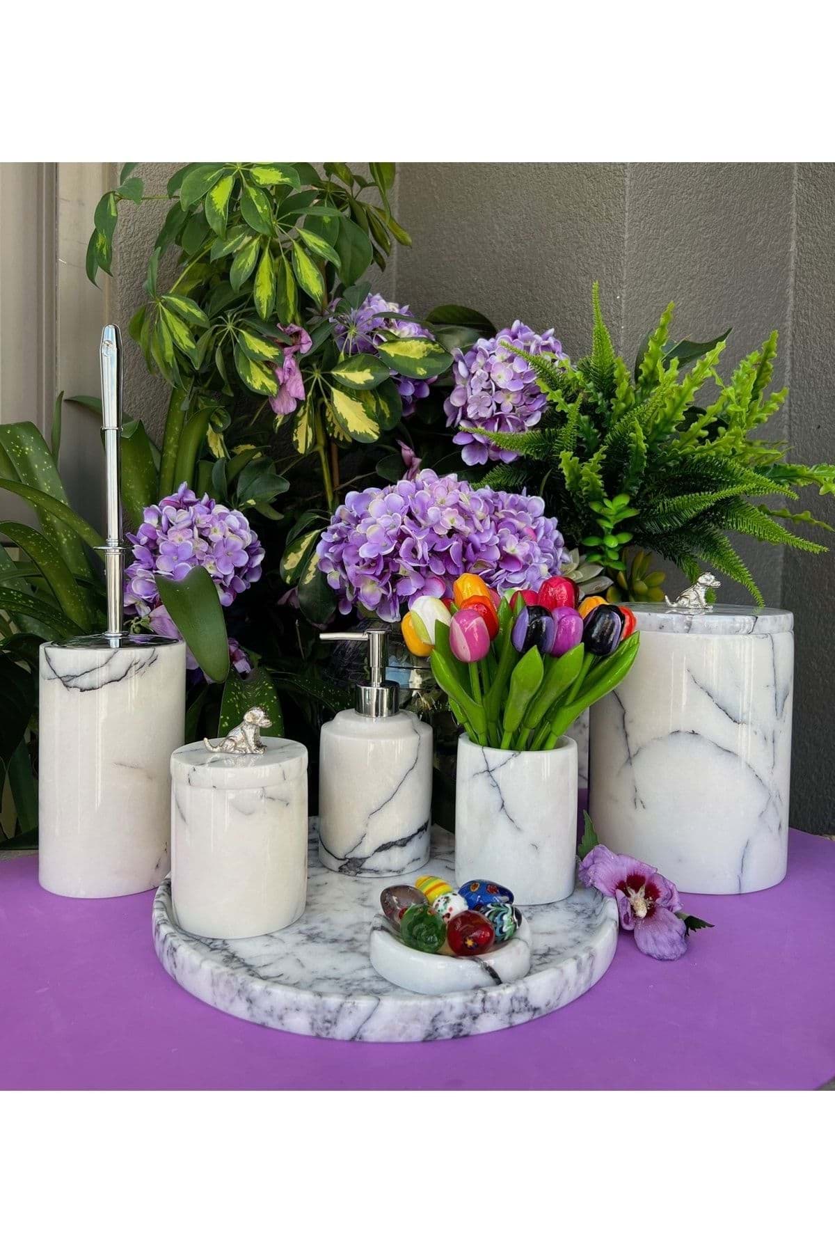 Dekoratif Leylak Beyaz Mermer Gümüş Köpek Detaylı 7 Li Banyo Seti Takımı resmi