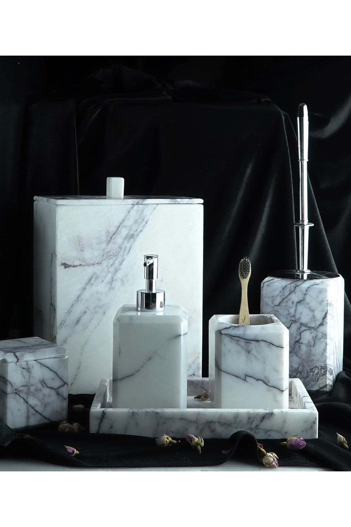 Dekoratif Leylak Beyaz Mermer Düz Kare Gold Detaylı 7 Li Banyo Seti Takımı resmi