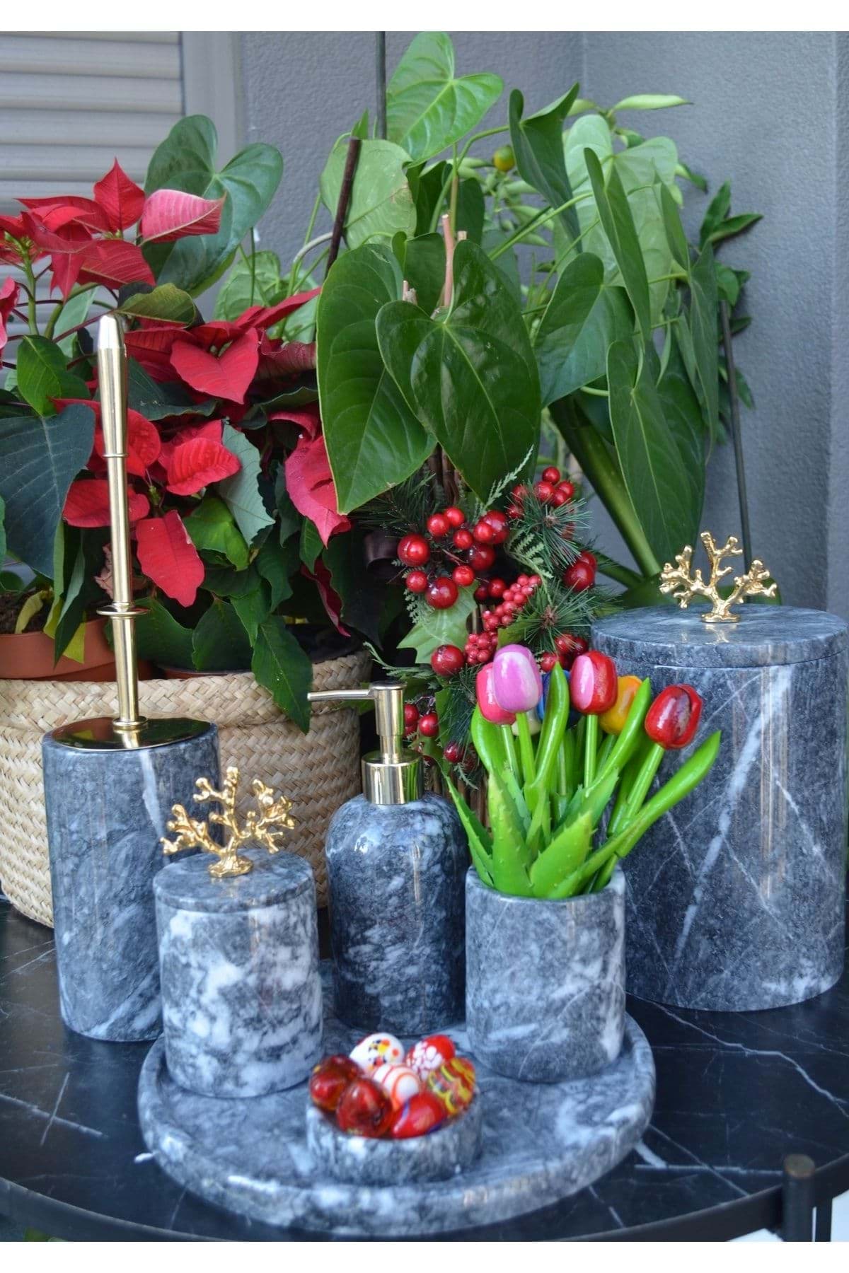 Dekoratif Koyu Grı Mermer Gold Mercan Detaylı 7 Li Banyo Seti Takımı resmi