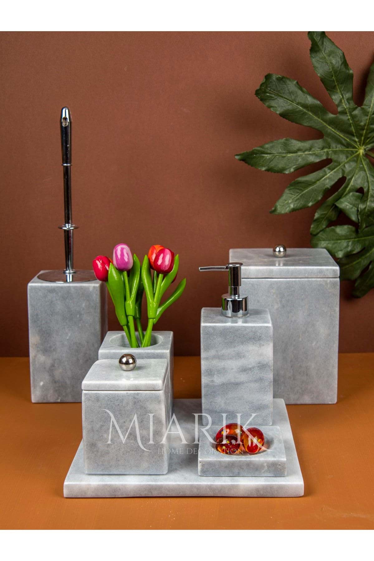 Dekoratif Gri Mermer Düz Kare Gümüş Detaylı 7 Li Banyo Seti Takımı resmi