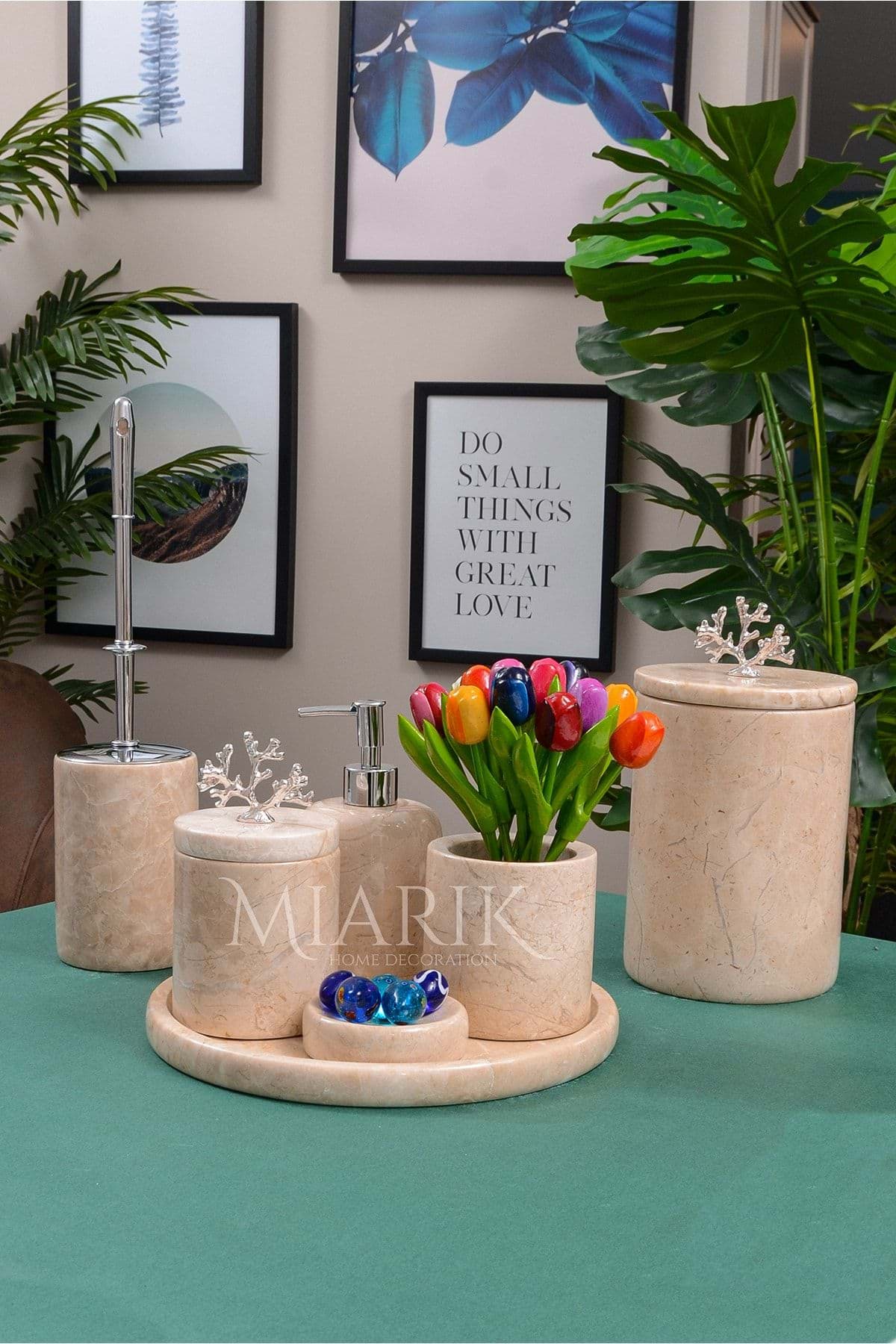 Dekoratif Bej Renk Mermer Gümüş Mercan Detaylı 7 Li Banyo Seti Takımı resmi