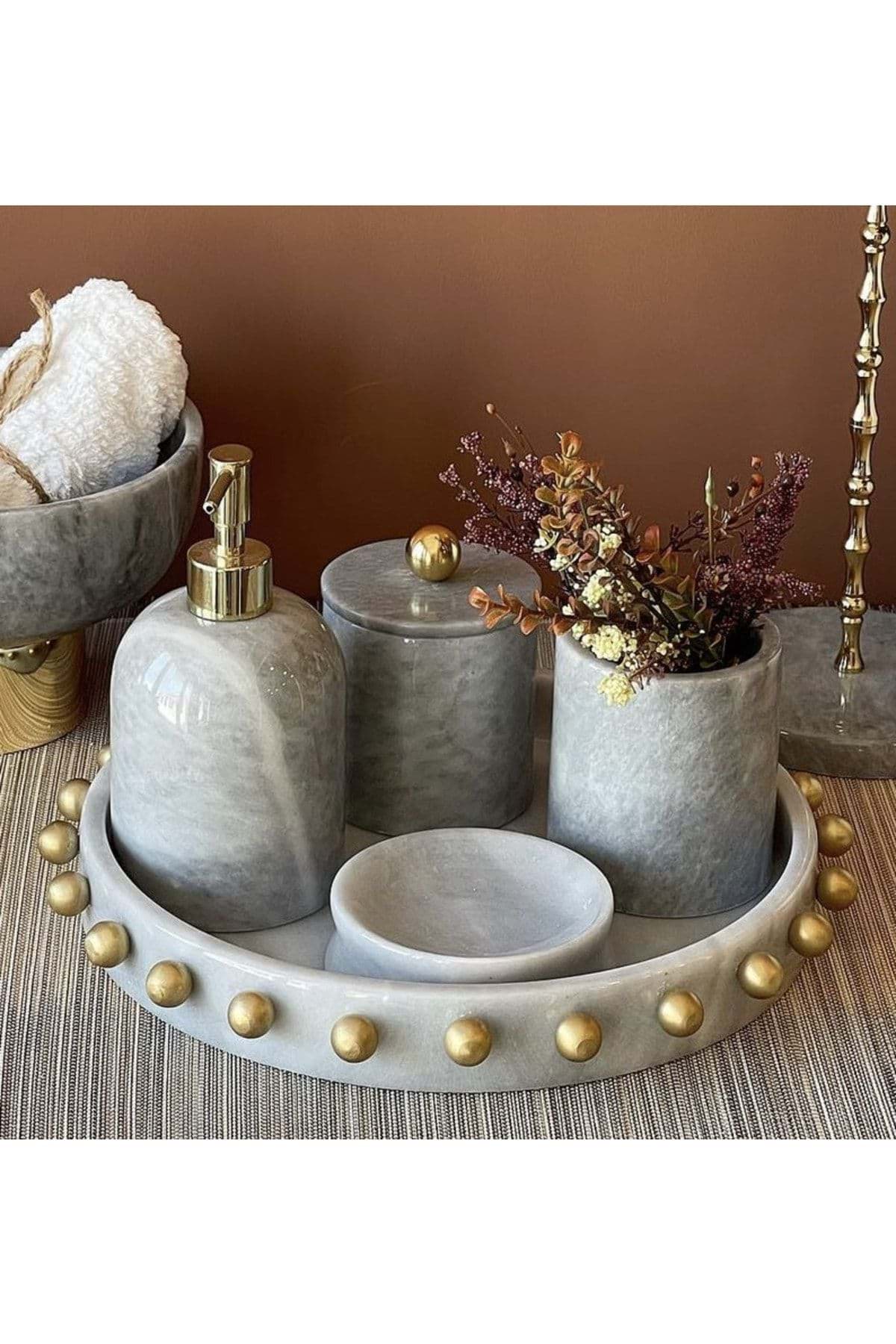 DEKORATİF MERMER ALTIN BOL TOP KABARE DETAYLI 5 Lİ BANYO SETİ TAKIMI resmi