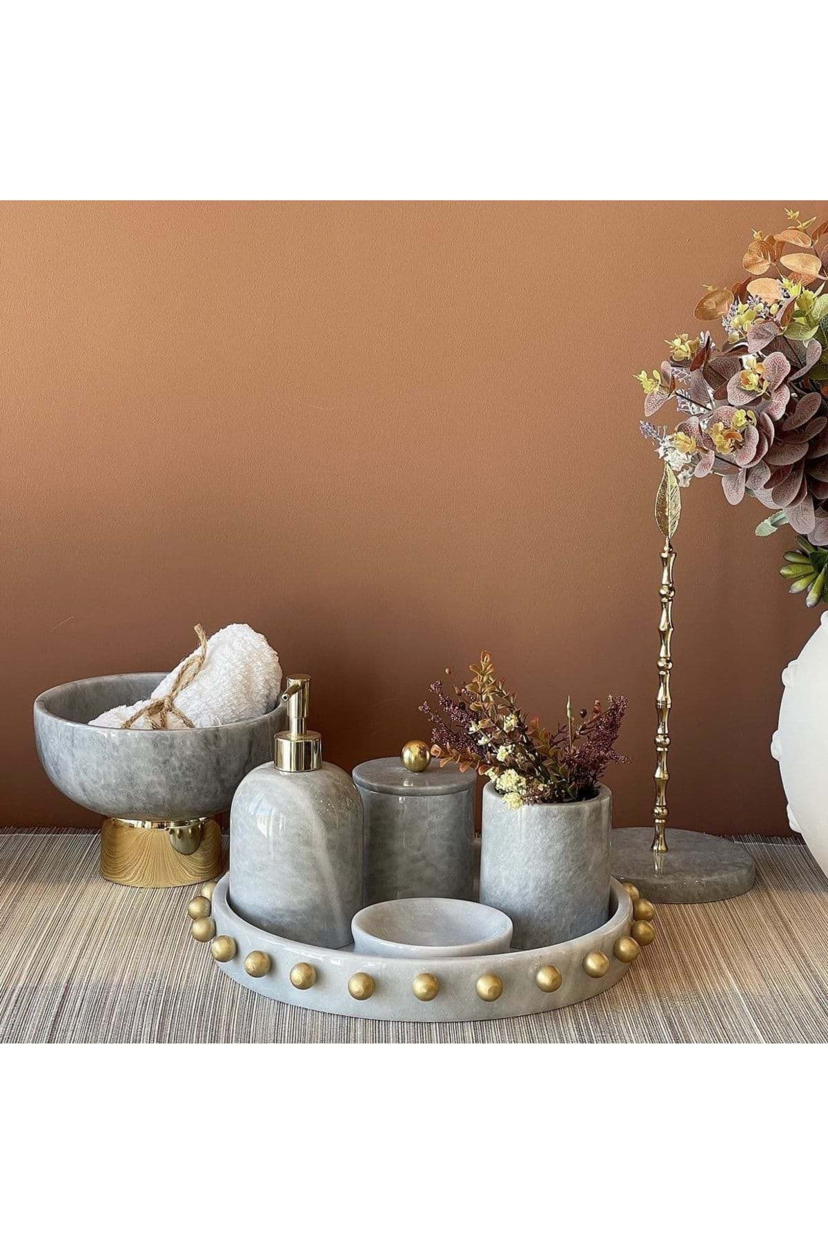 DEKORATİF MERMER ALTIN BOL TOP KABARE DETAYLI 5 Lİ BANYO SETİ TAKIMI resmi