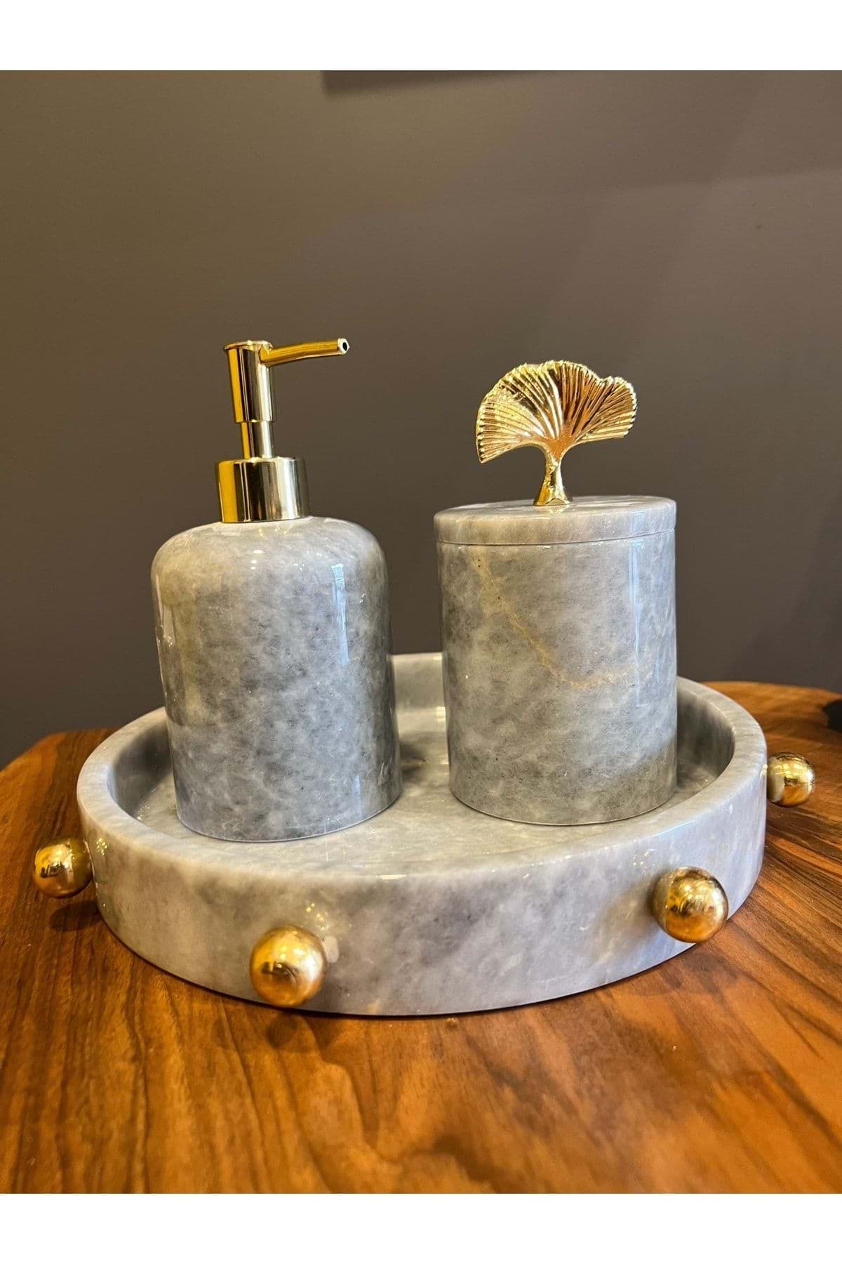 Dekoratif Gri Mermer Altın Top Kabare Detaylı 4 Lu Banyo Seti Takımı resmi