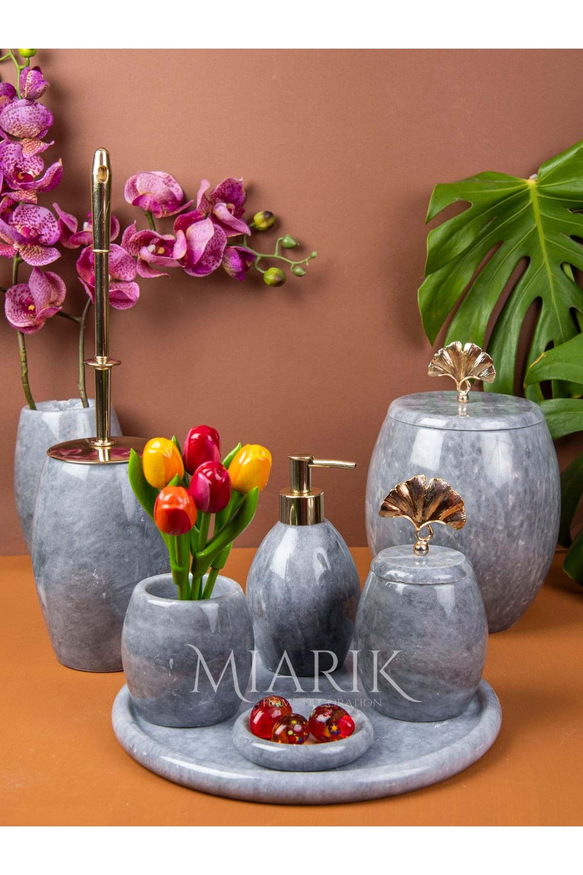 Dekoratif Gri Mermer Banyo Seti Takımı 7 Li Gold Gonk Detaylı Tasarım Set resmi