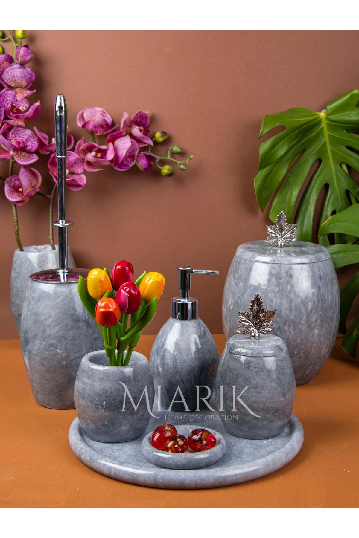 Dekoratif Gri Oval Mermer Banyo Seti Takımı 7 Li Gümüş Cinar Yapragi Detaylı Tasarım Set resmi