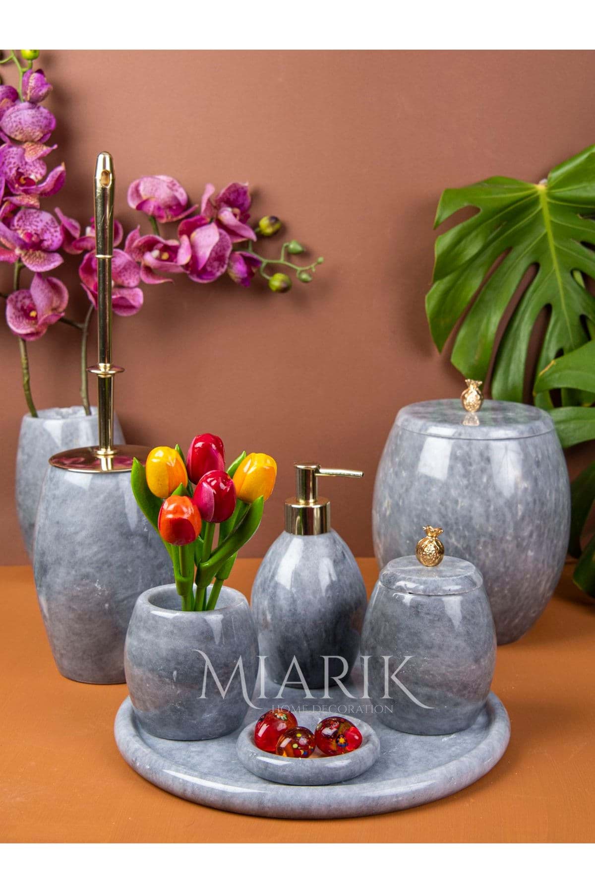 Dekoratif Gri Mermer Banyo Seti Takımı 7 Li Gold Nar Detaylı Tasarım Set resmi