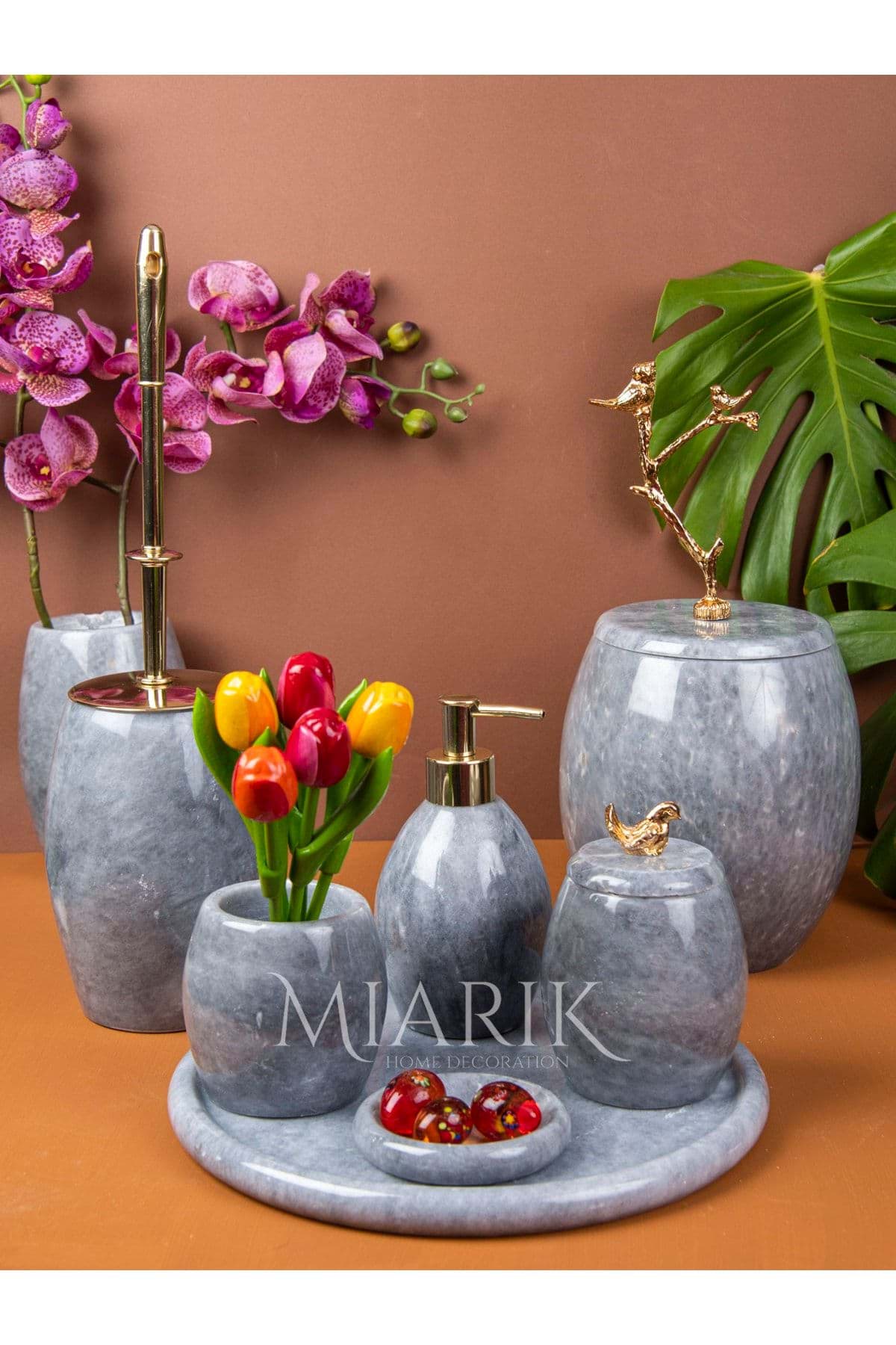 Dekoratif Gri Mermer Banyo Seti Takımı 7 Li Gold Dalda Kus Detaylı Tasarım Set resmi