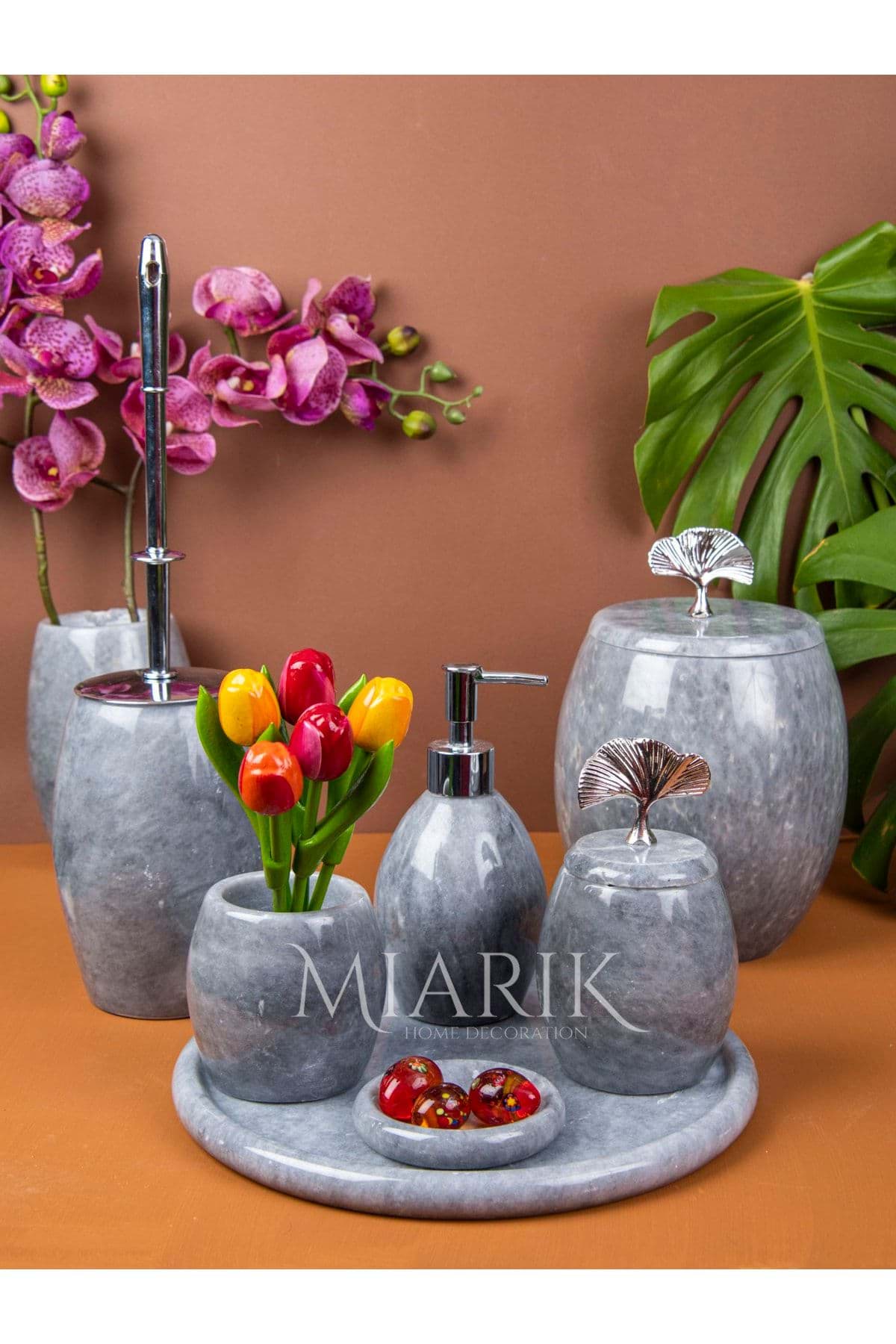 Dekoratif Gri Mermer Banyo Seti Takımı 7 Li Gümüş Ginko Detaylı Tasarım Set resmi