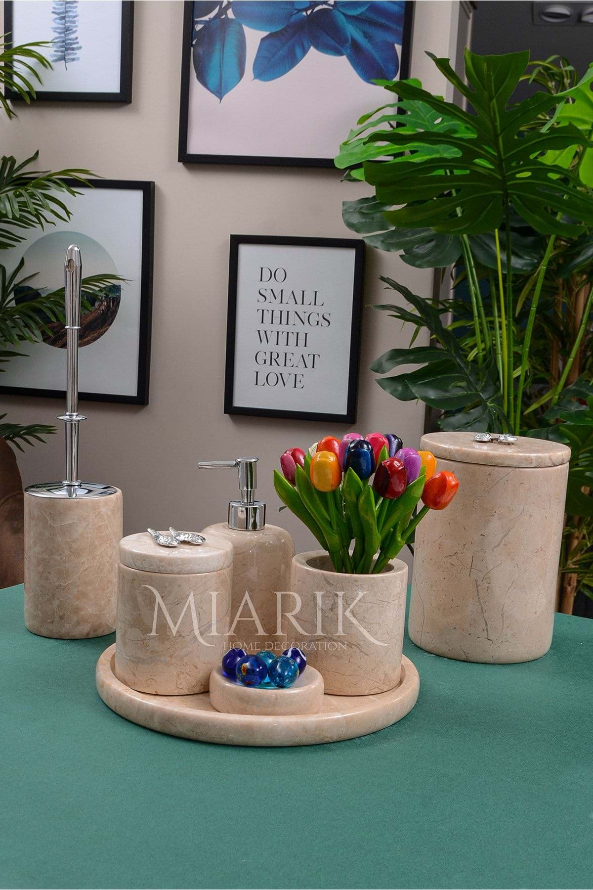 Dekoratif Bej Renk Mermer Gümüş Melek Kanadı Detaylı 7 Li Banyo Seti Takımı resmi