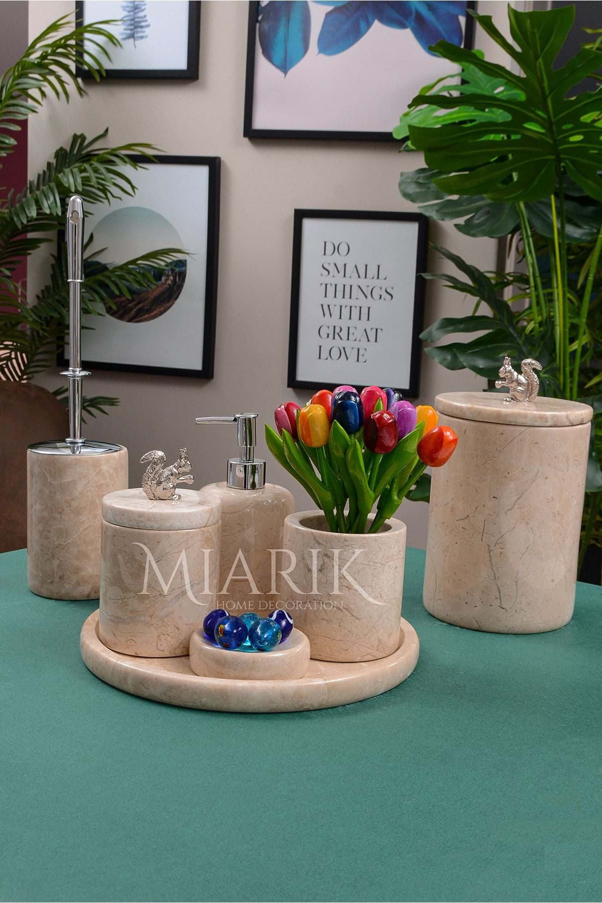 Dekoratif Bej Renk Mermer Gümüş Sıncap Detaylı 7 Li Banyo Seti Takımı resmi