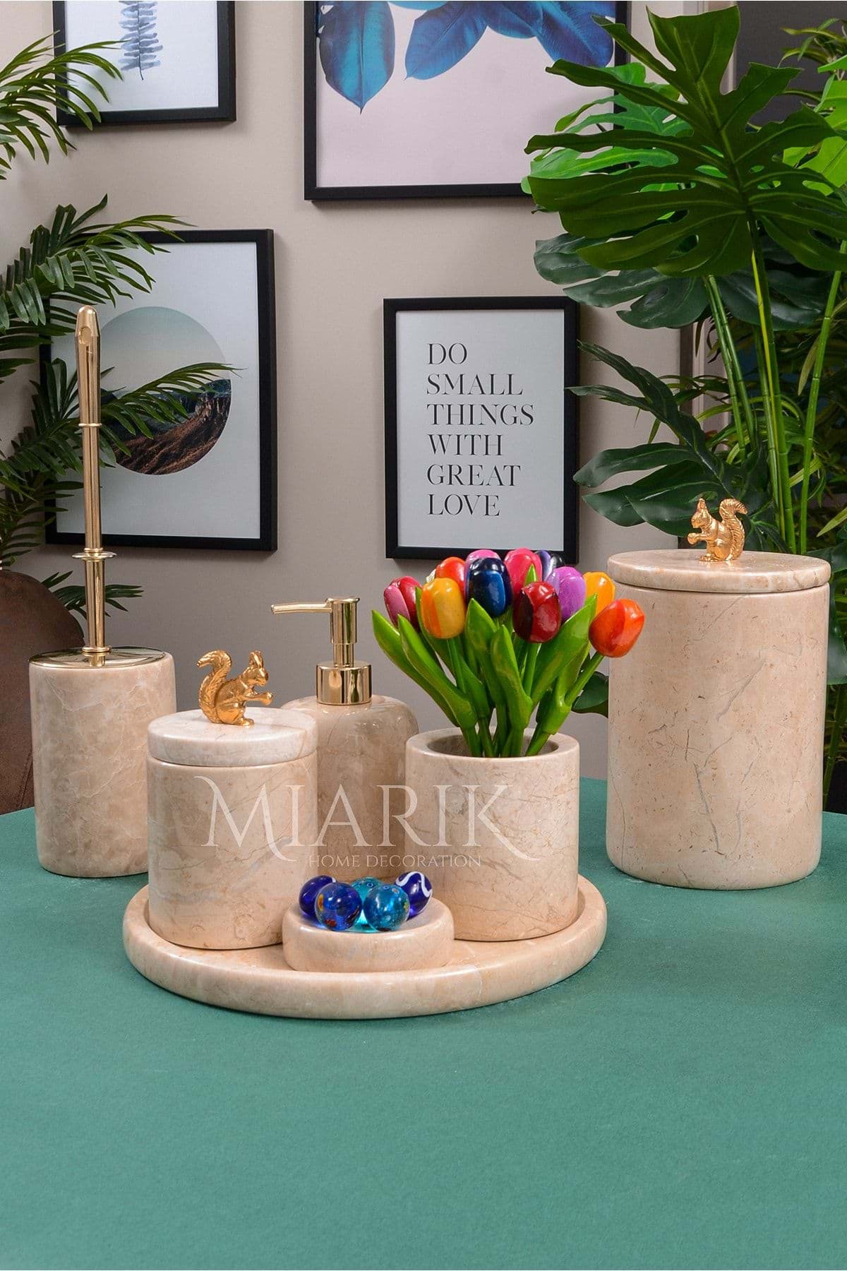 Dekoratif Bej Renk Mermer Gümüş Sıncap Detaylı 7 Li Banyo Seti Takımı resmi