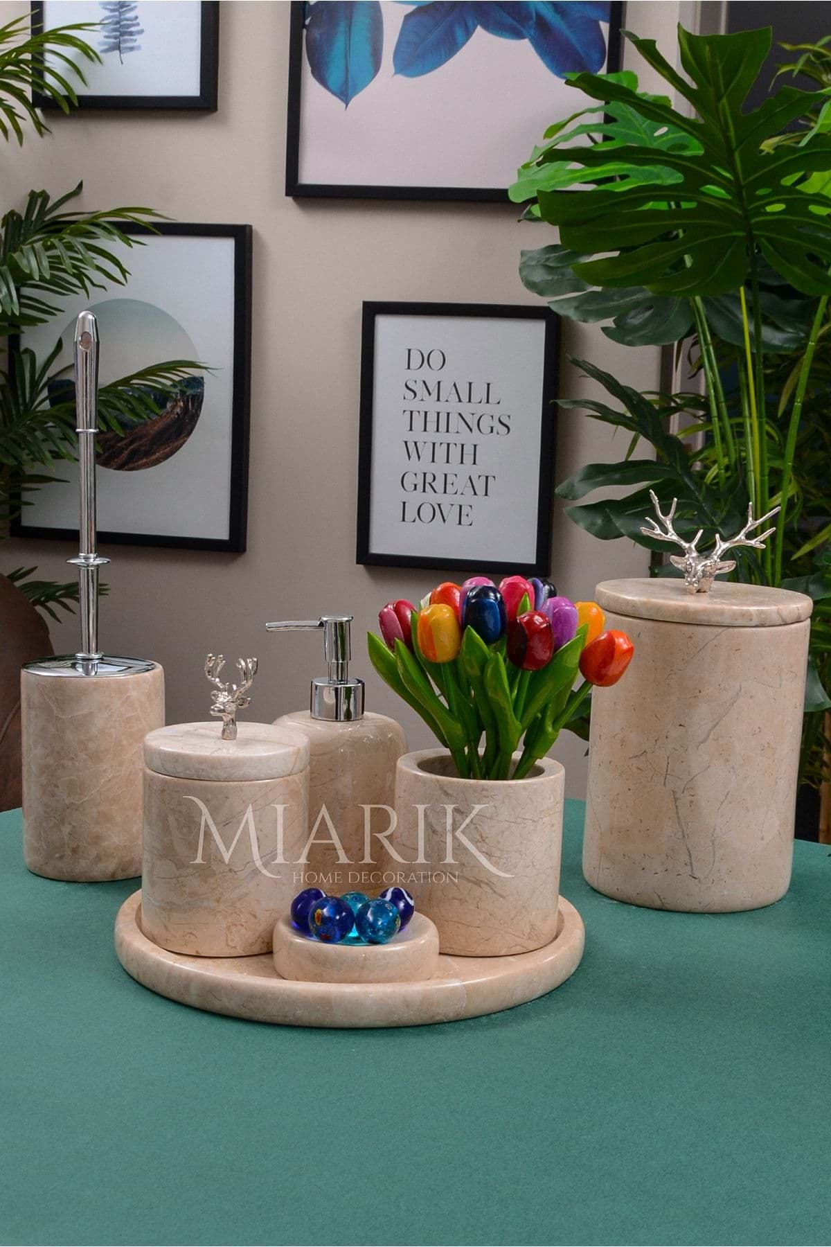 Dekoratif Bej Renk Mermer Gümüş Geyik Kafası Detaylı 7 Li Banyo Seti Takımı resmi